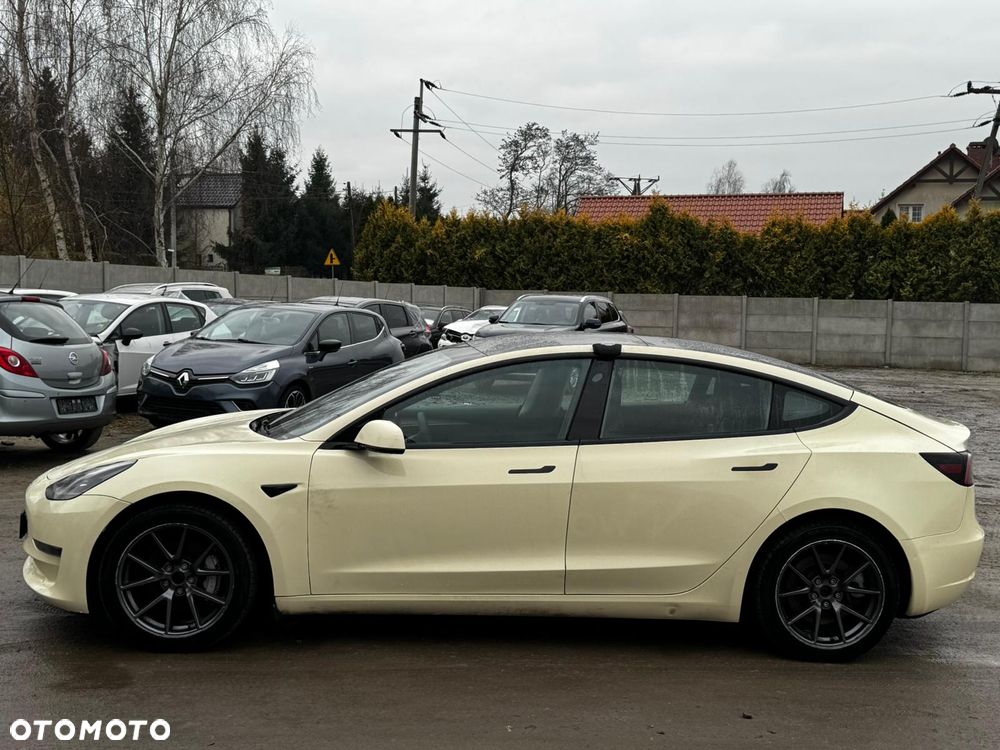 Tesla Model 3 - 19
