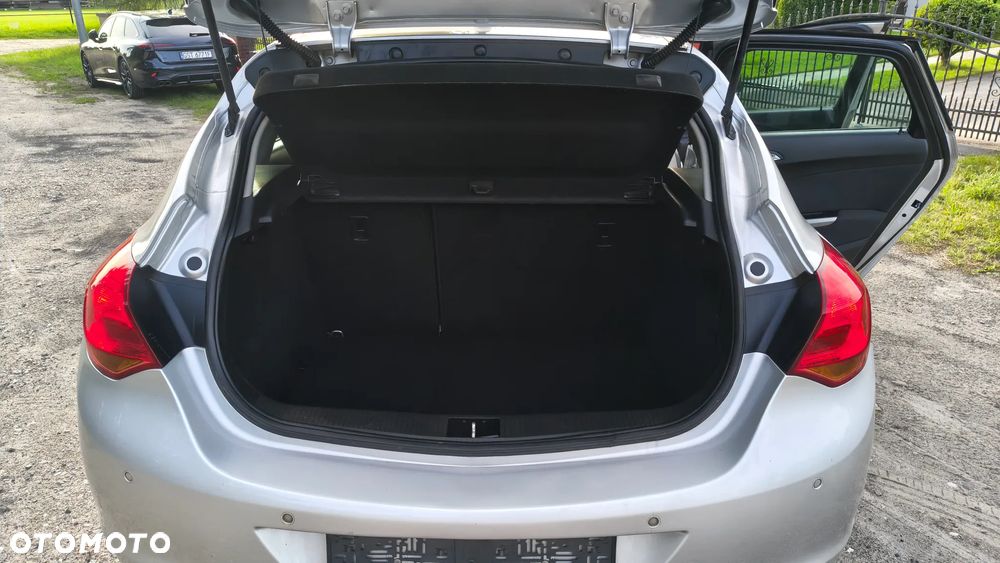 Opel Astra 1.6 Automatik Selection - 19