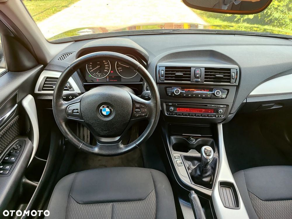 BMW Seria 1 116d Sport Line - 7