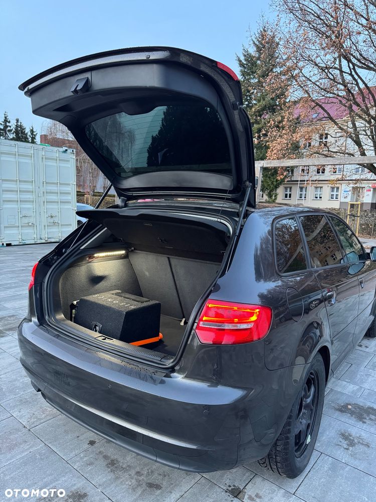 Audi A3 Sportback - 6