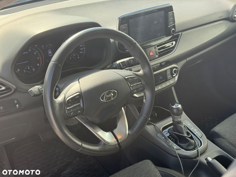 Hyundai i30 1.0 T-GDI Smart DCT - 10