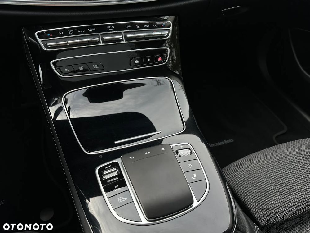 Mercedes-Benz Klasa E - 37