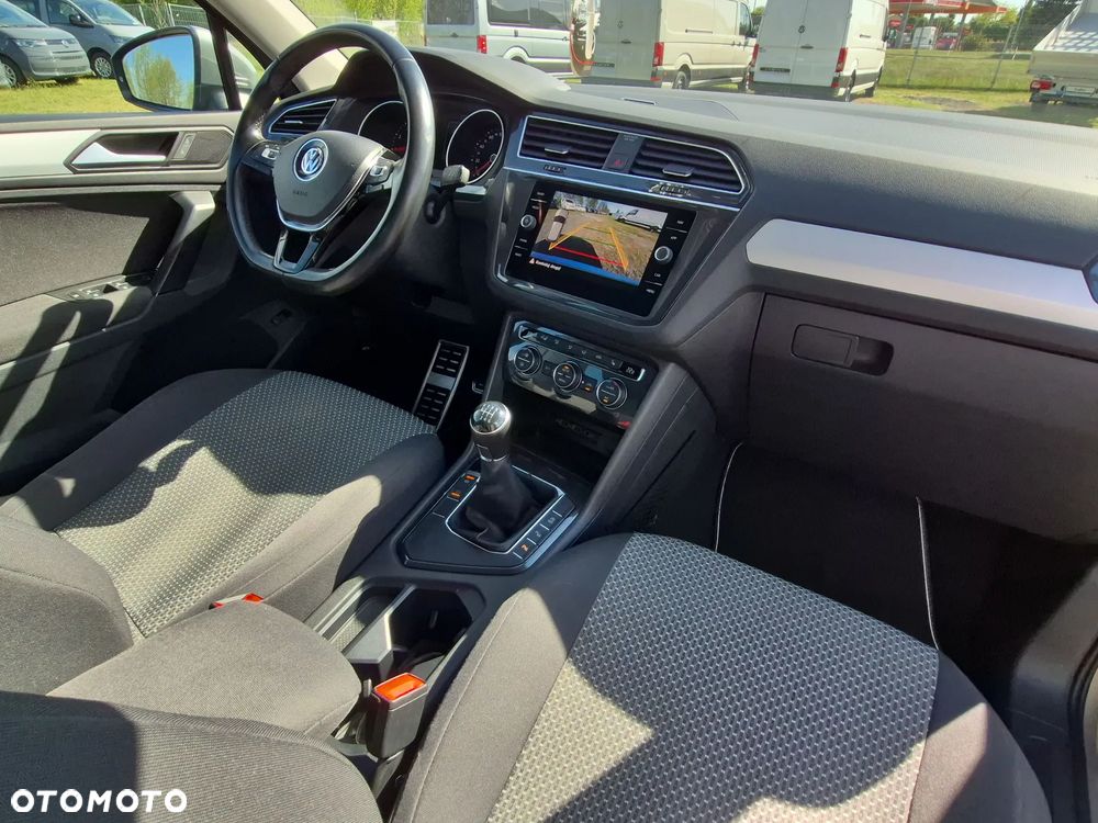 Volkswagen Tiguan 1.5 TSI EVO Comfortline - 9