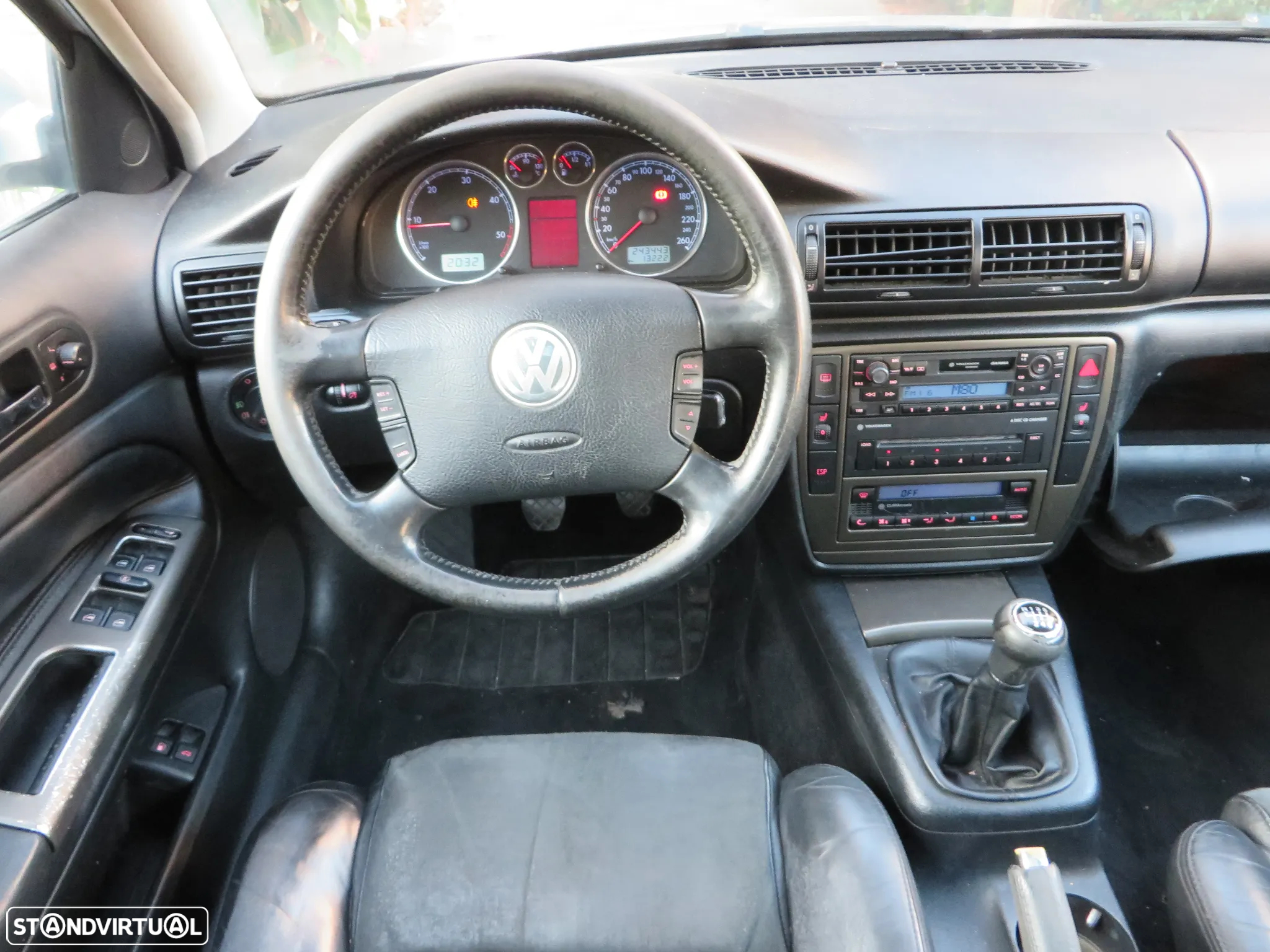 VW Passat Variant 1.9 TDi Highline - 15