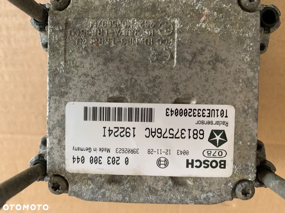 Jeep Grand Cherokee wk2 ACC- Radar-Distronic 68223771AF--68137556AC - 2