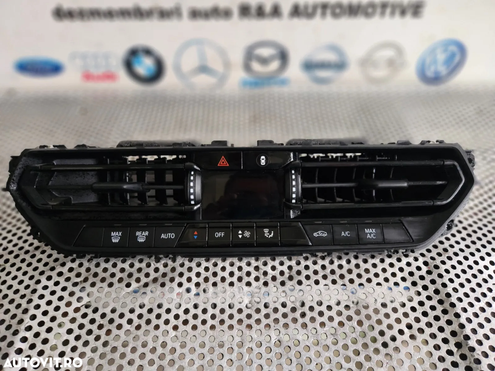 Panou Modul Control Clima Climatronic Grile Ventilatie Bord Bmw Seria 1 F40 F41 Volan Stanga Cod 4A - 2