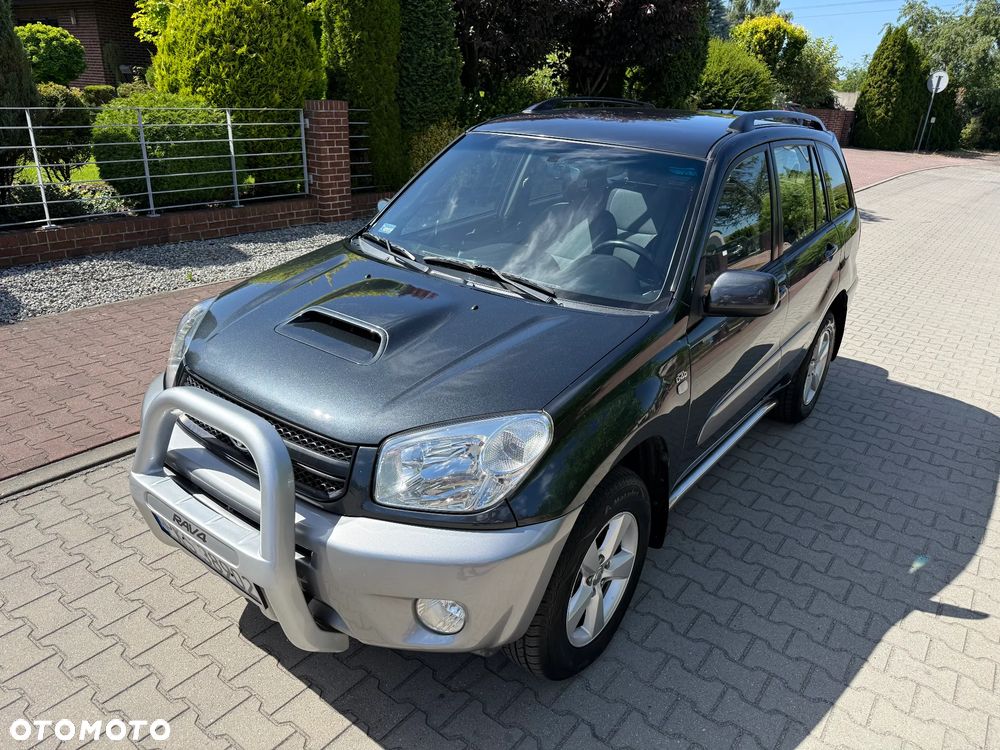 Toyota RAV4 D-4D 4x4 - 20