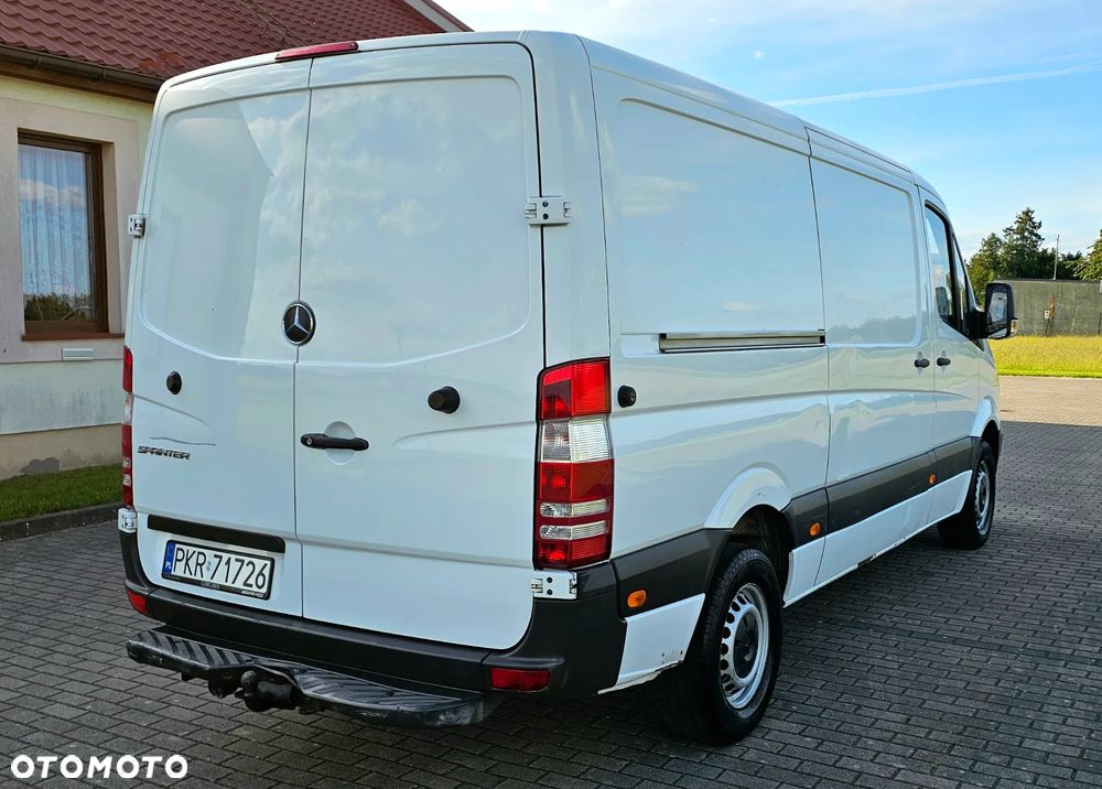 Mercedes-Benz Sprinter - 5
