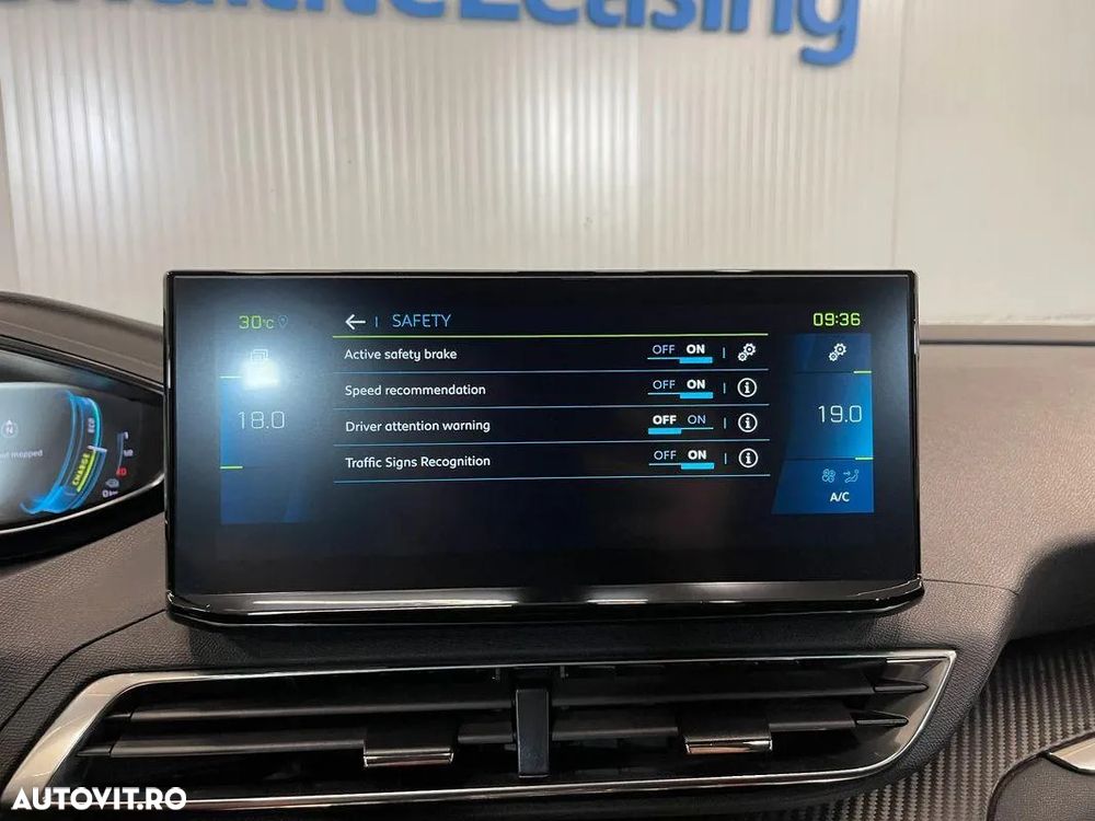 Peugeot 3008 Hybrid 225 e-EAT8 Allure Pack - 20