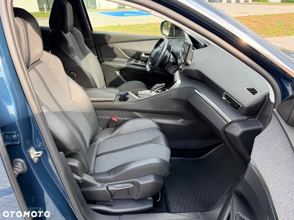 Peugeot 3008 1.6 PureTech Hybrid PHEV Allure Pack S&S EAT8 - 26