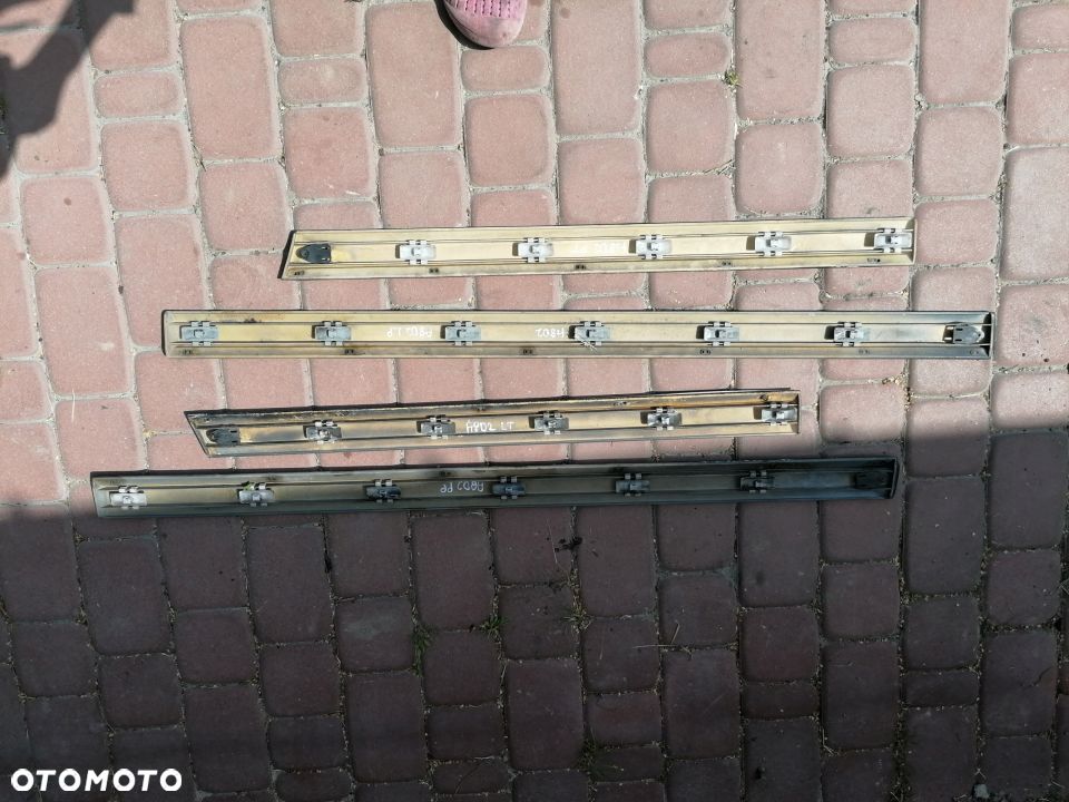 Listwa Drzwi Środkowa LZ9U Audi A8 D2 94-02 - 6