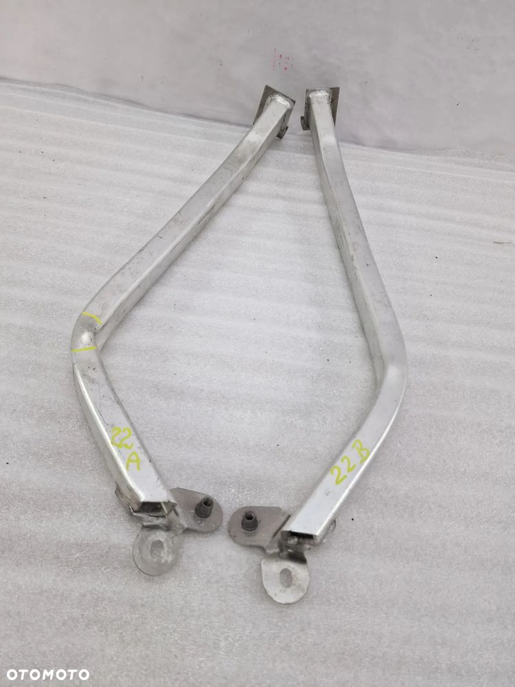 RANGE ROVER EVOQUE II L551 19- LEWY / PRAWY WSPORNIK BELKI / OSŁONY POD SILNIK , NR K8D26E031BD / K8D26E031AD , NR AUKCJI SZ22 - 1