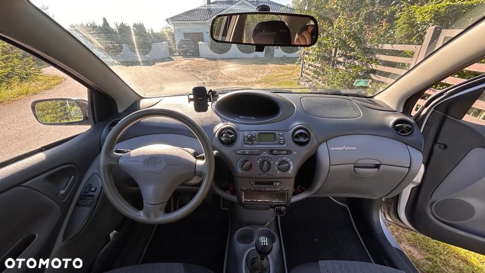 Toyota Yaris 1.0 Luna - 14