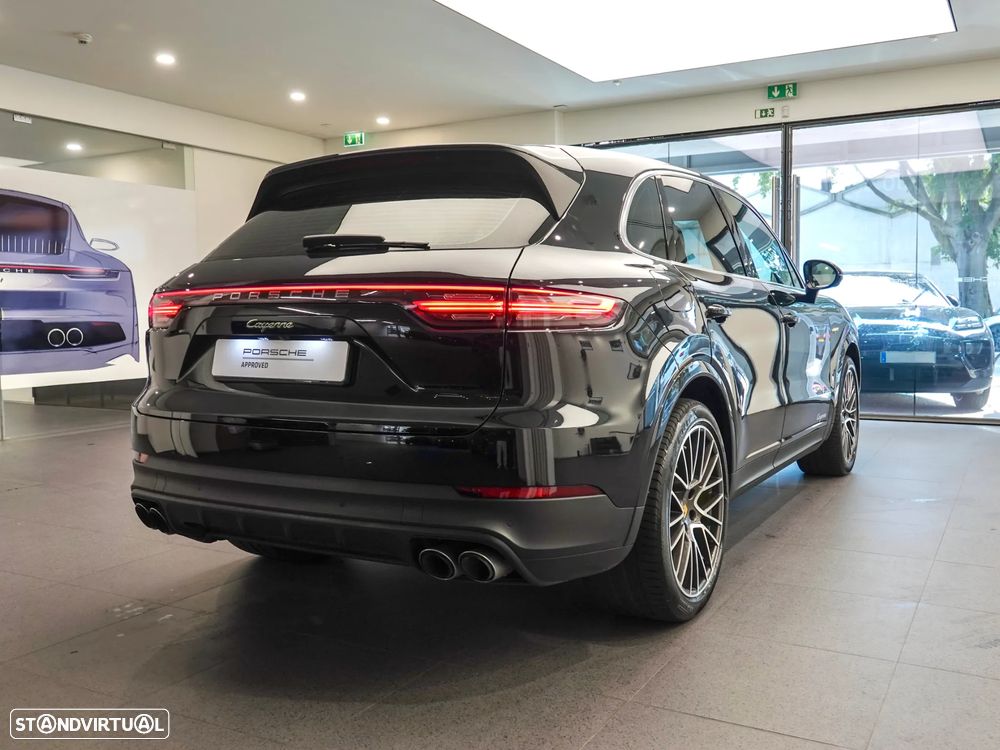 Porsche Cayenne - 5