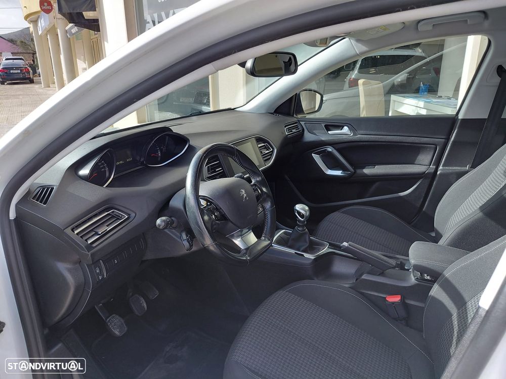 Peugeot 308 1.5 BlueHDi Business Line - 12