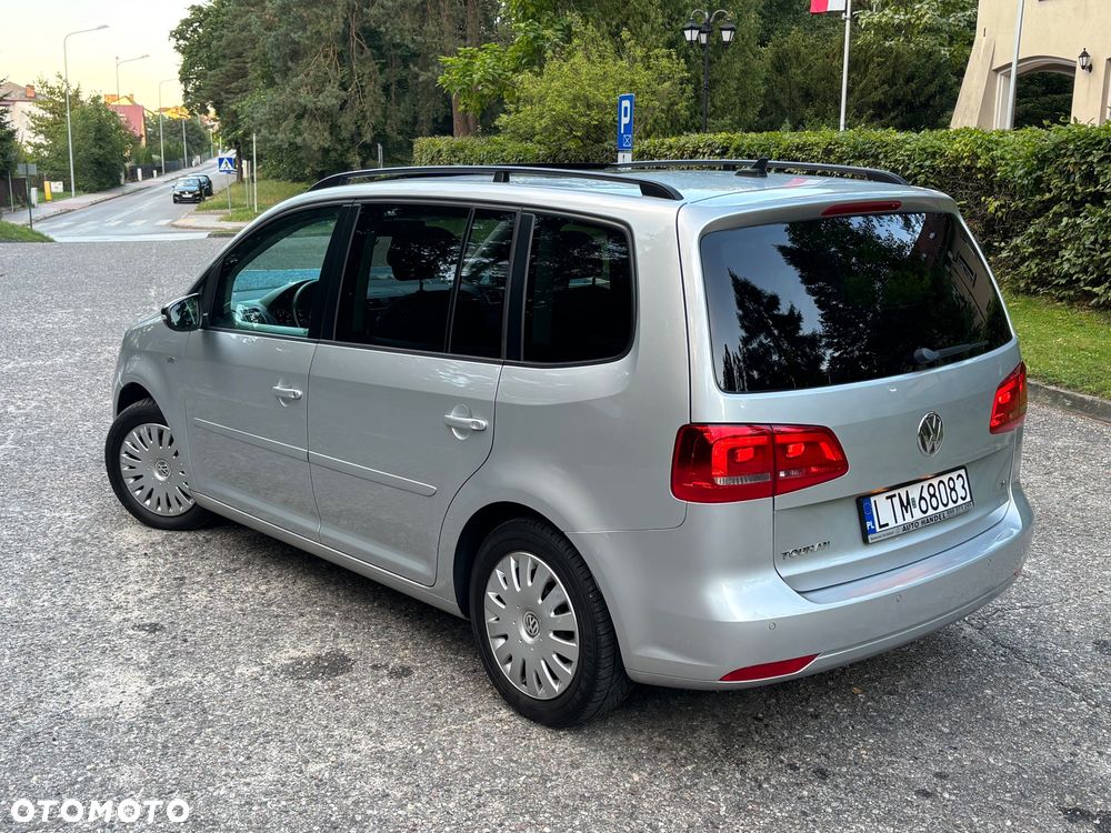 Volkswagen Touran - 21
