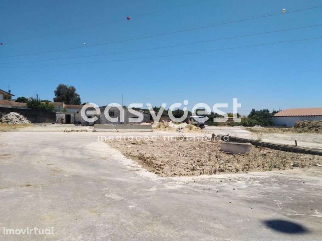 Terreno de atividade Industrial e de Armazéns com 10.200m2 em Alverca - Grande imagem: 5/8