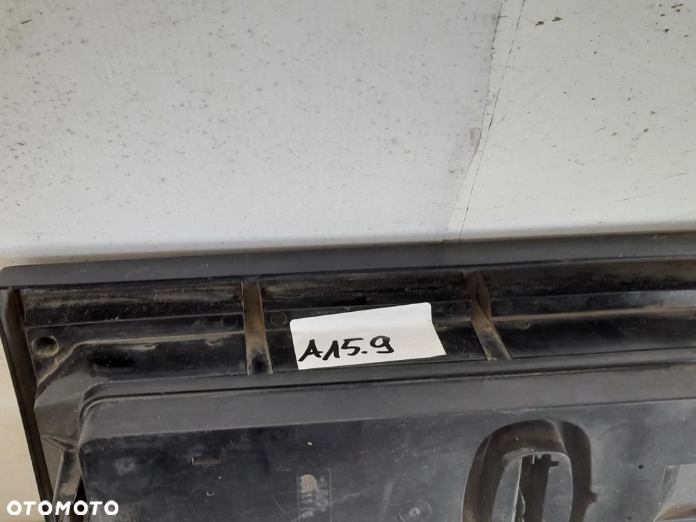 Lampa lewy tył Volkswagen Transporter T3 Hella 251945111 - 6