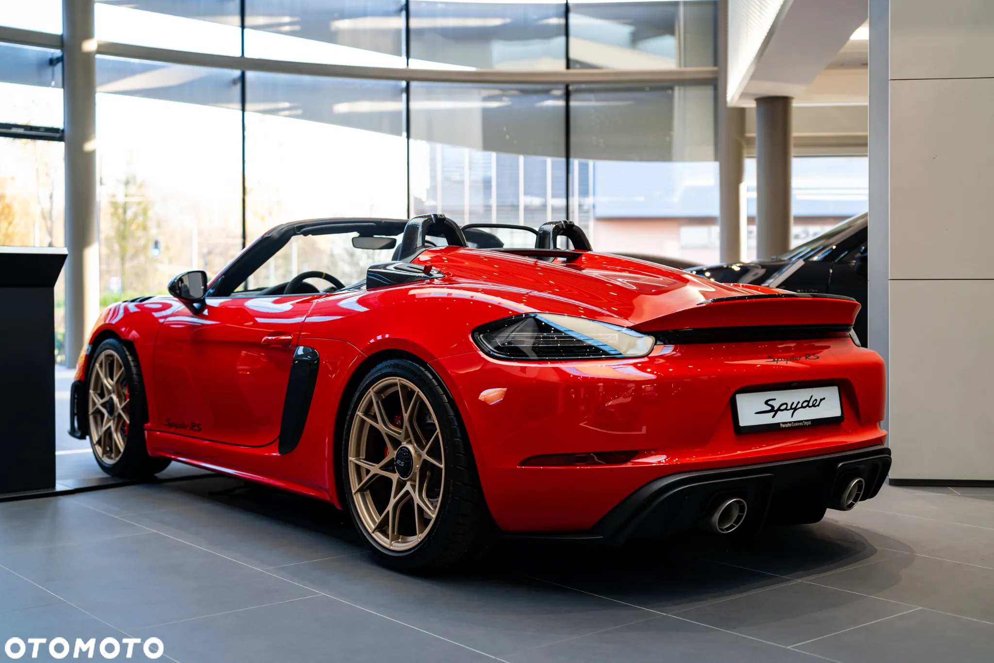 Porsche 718 Spyder - 5