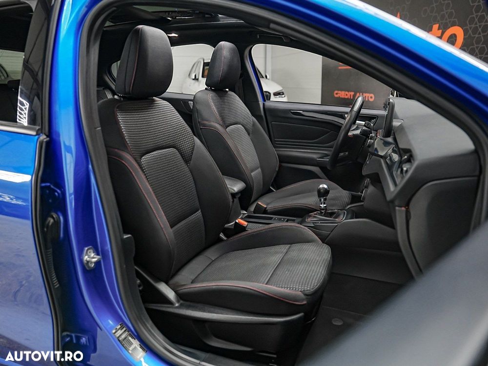 Ford Focus - 8