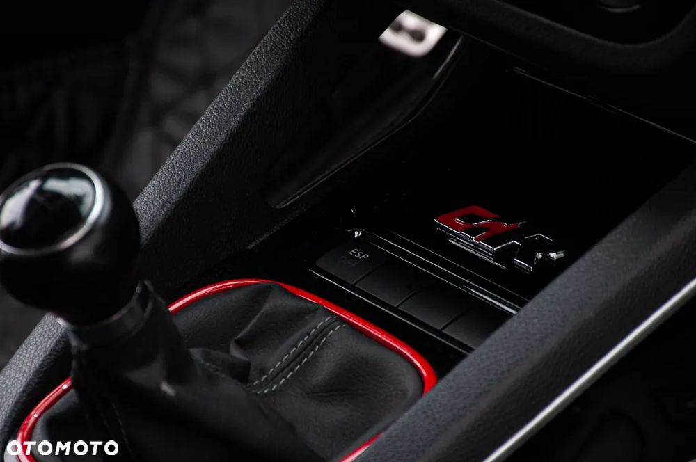 Volkswagen Scirocco 1.4 TSI R-Style - 31