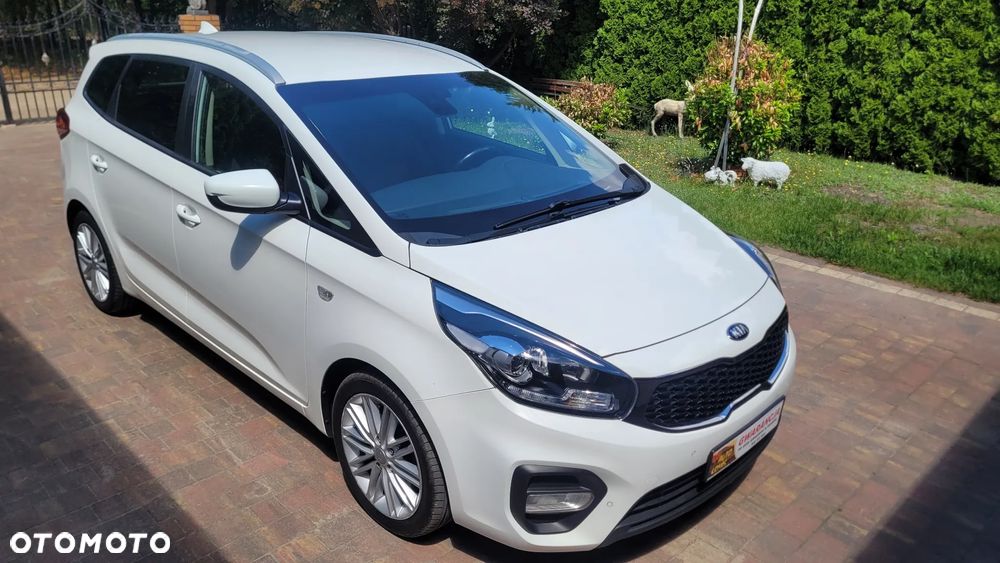 Kia Carens 1.7 CRDi 141 Dream Team Edition - 35