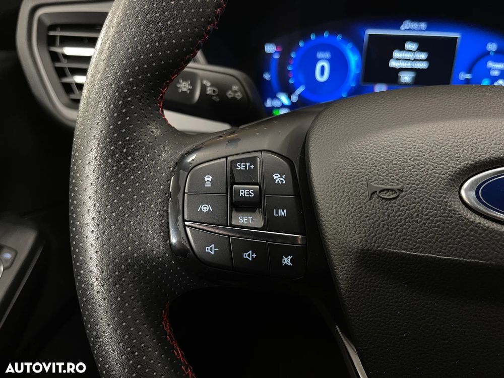 Ford Kuga 2.5 Duratec FHEV AWD ST Line X - 29