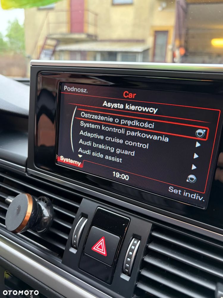Audi A6 Avant 2.0 TDI Ultra S tronic - 19