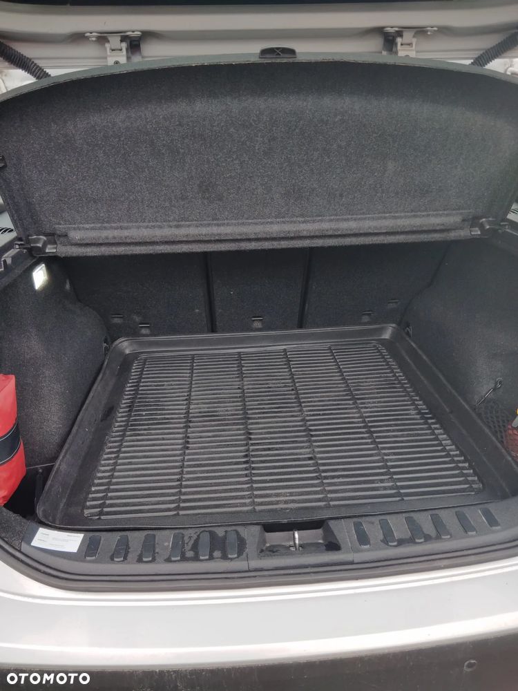 BMW X1 sDrive20d - 9