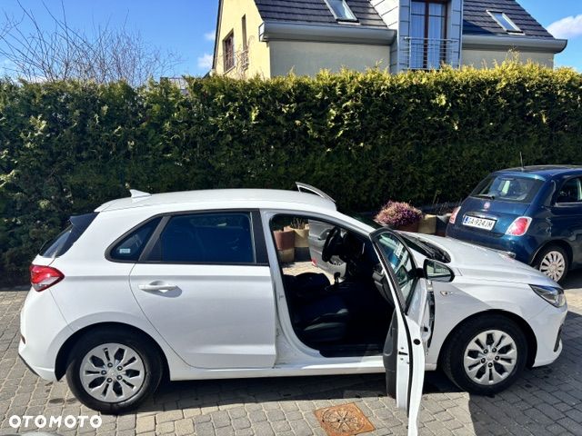 Hyundai i30 1.5 DPI Classic + - 3