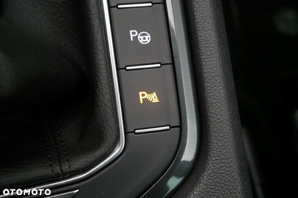 Volkswagen Tiguan 2.0 TSI 4Mot Elegance DSG - 20