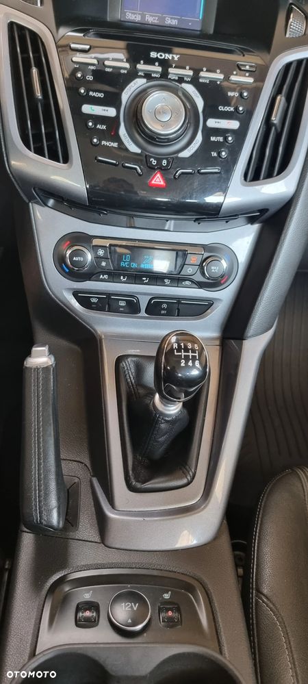 Ford Focus 1.6 EcoBoost Titanium - 9
