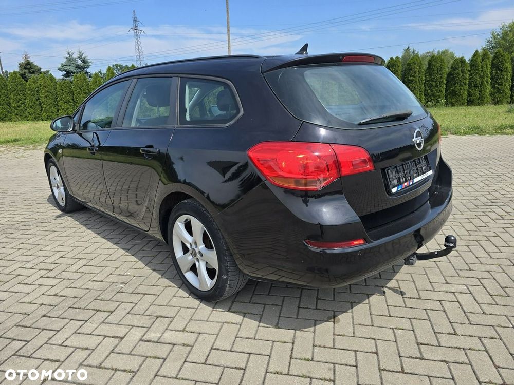 Opel Astra - 11