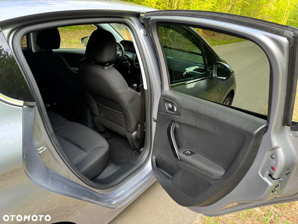 Peugeot 208 PureTech 110 Stop & Start EAT6 Tech Edition - 22