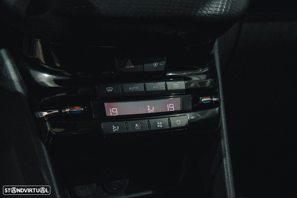 Peugeot 2008 1.6 BlueHDi Allure - 9