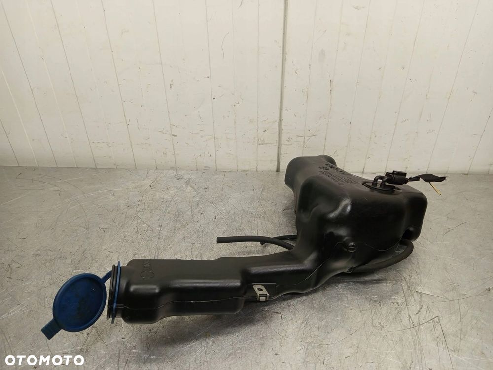 Zbiorniczek Zbiornik spryskiwaczy Mercedes-Benz C W204 2.2 CDI A2048690020 - 2
