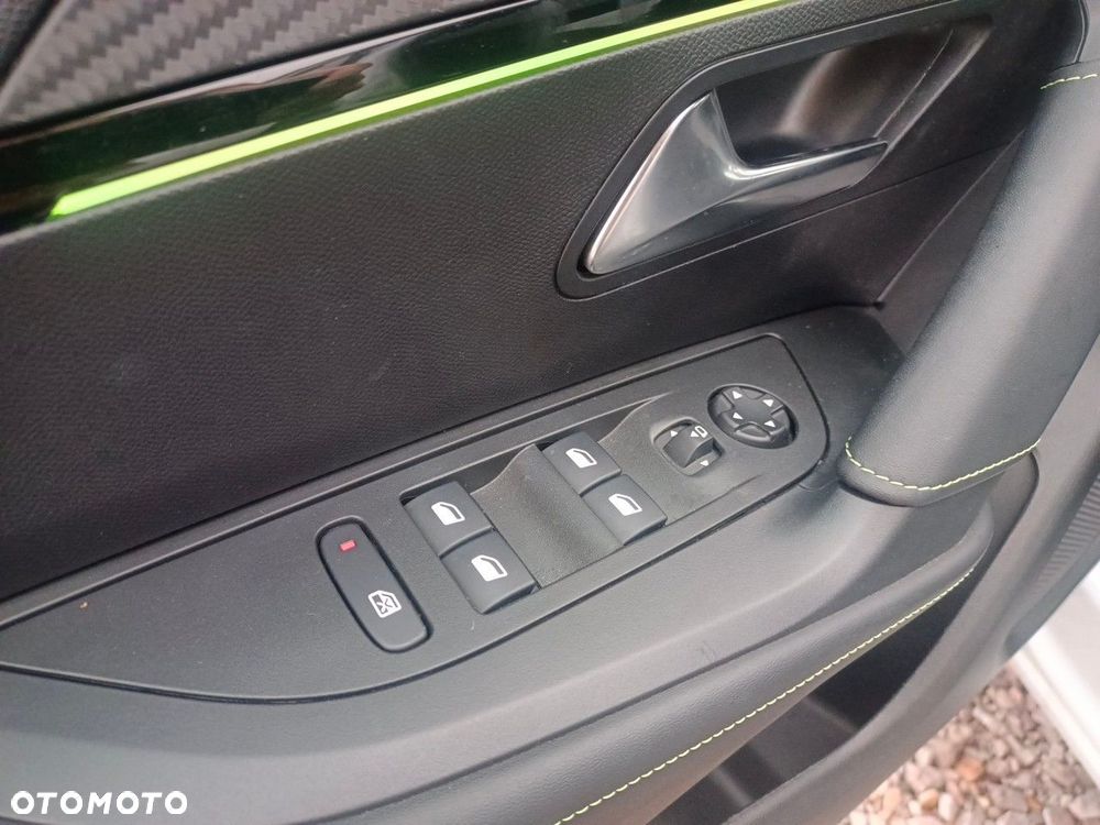 Peugeot 2008 1.2 PureTech GT S&S EAT8 - 19