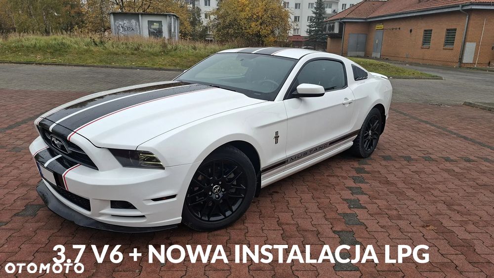 Ford Mustang - 1
