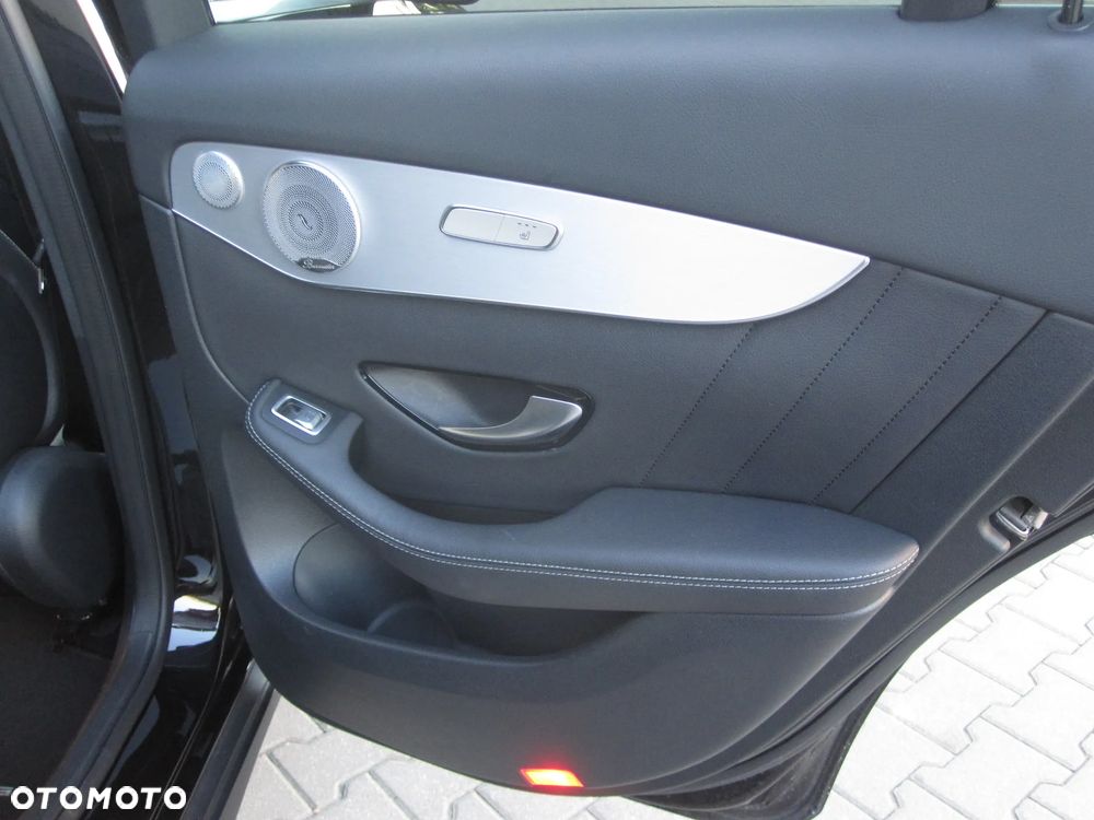 Mercedes-Benz GLC 250 4-Matic - 17