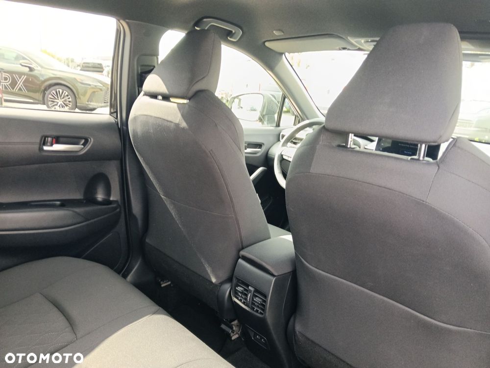 Toyota Corolla Cross - 12