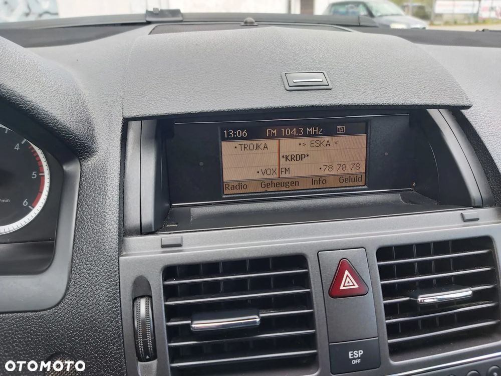 Mercedes-Benz Klasa C 200 CDI BlueEff Avantgarde - 21