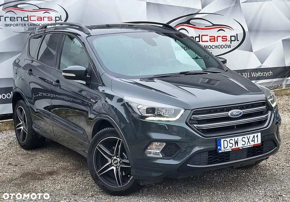 Ford Kuga 1.5 EcoBoost 2x4 ST-Line - 1