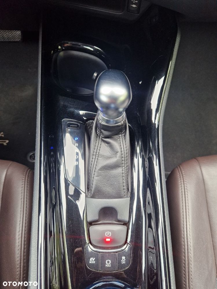 Toyota C-HR 1.8 Hybrid Prestige - 12