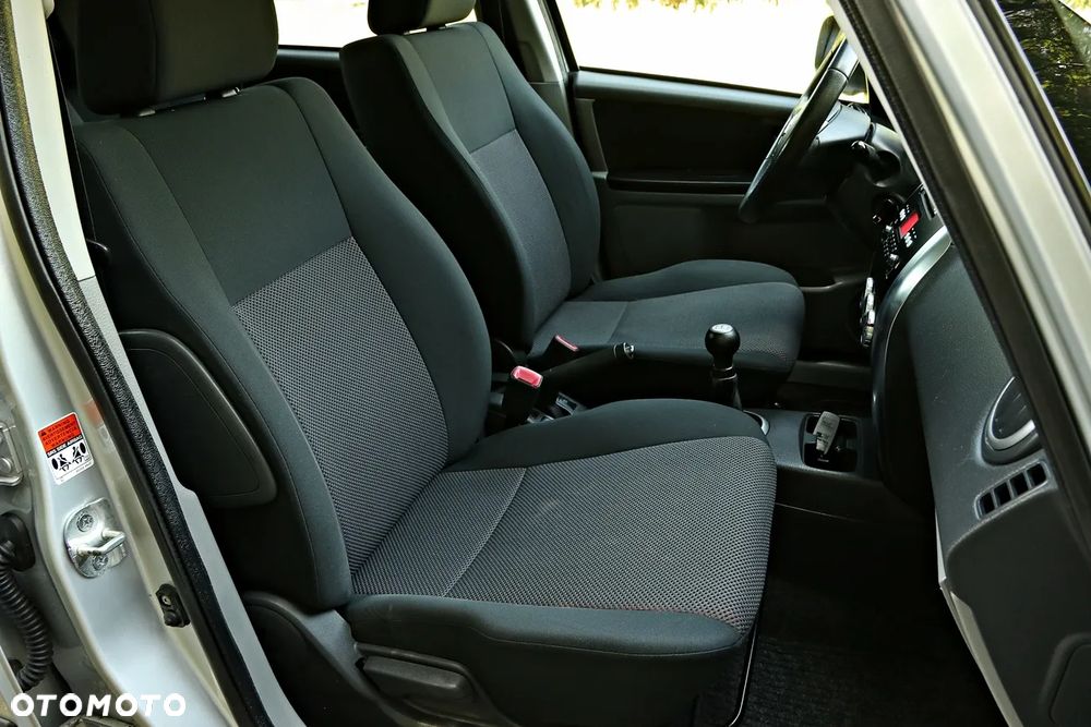 Suzuki SX4 1.6 VVT 4x2 City - 32