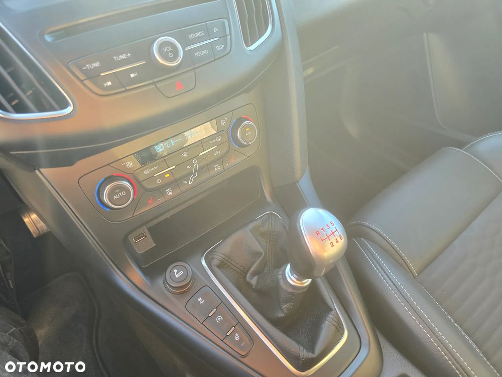 Ford Focus - 19
