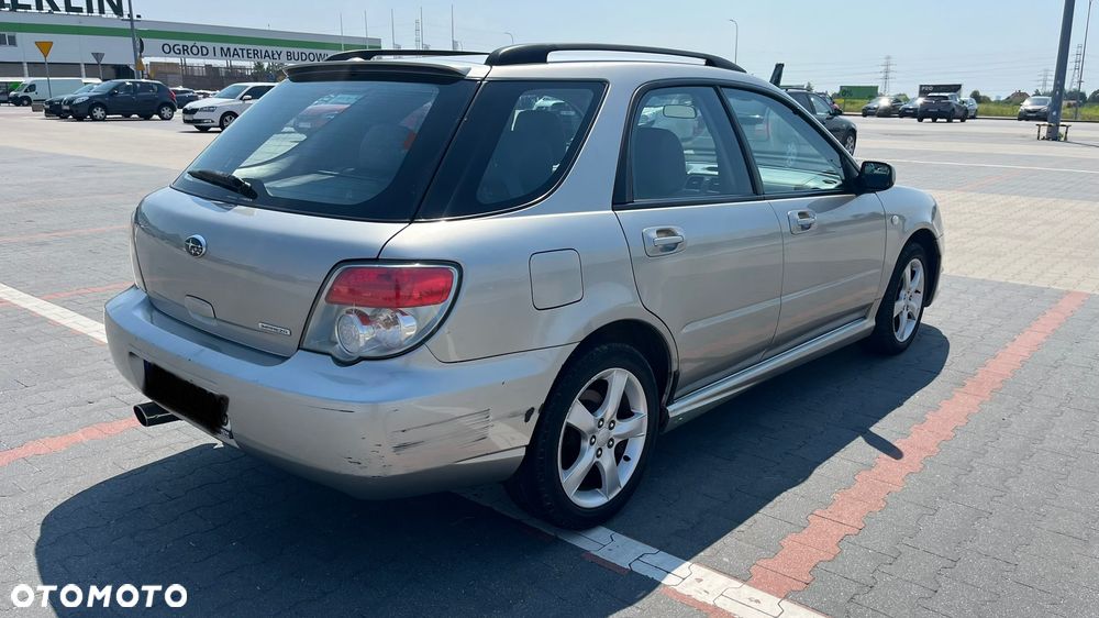 Subaru Impreza SW 2.0 RC - 3