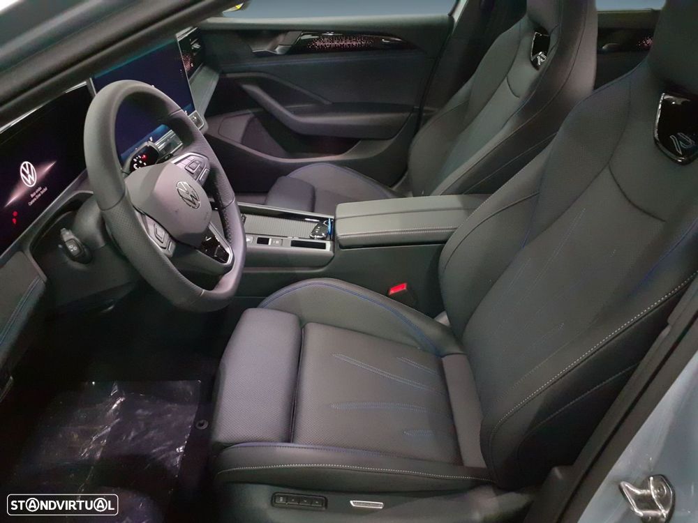 VW Passat Variant 1.5 TSI eHybrid R-Line DSG - 11