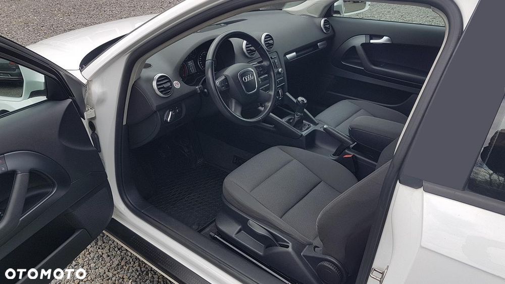 Audi A3 3-drzwiowe 1.4 TFSI Ambition - 22