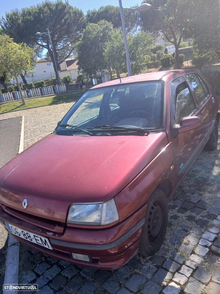 Renault Clio 1.2 Wind - 8