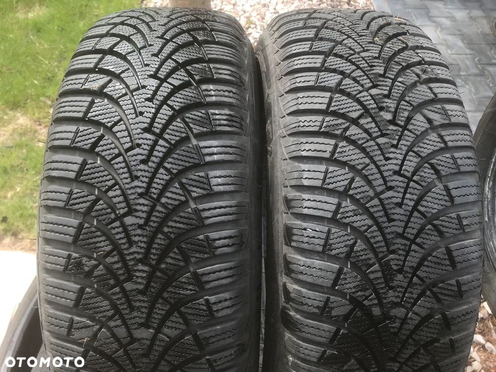 Opony Goodyear 205/55R16 Zima Para 2022 7mm - 1